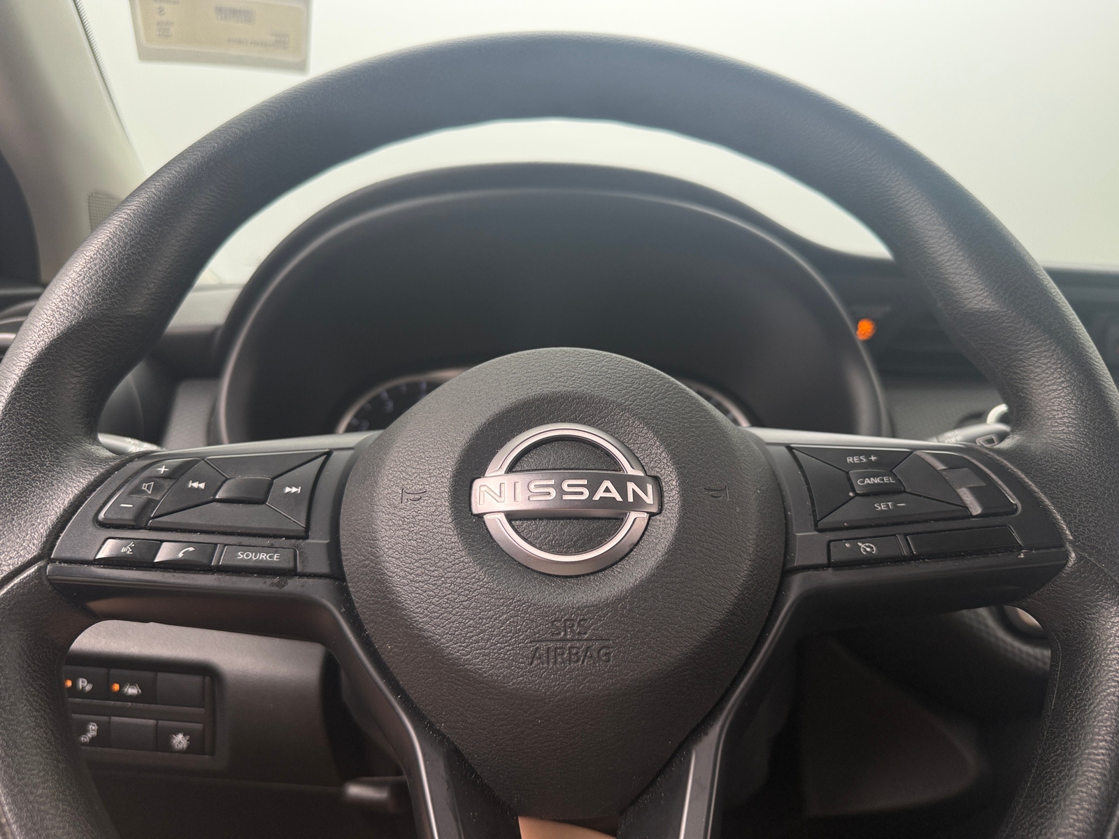 Thumbnail: 2023 Nissan Kicks - 5