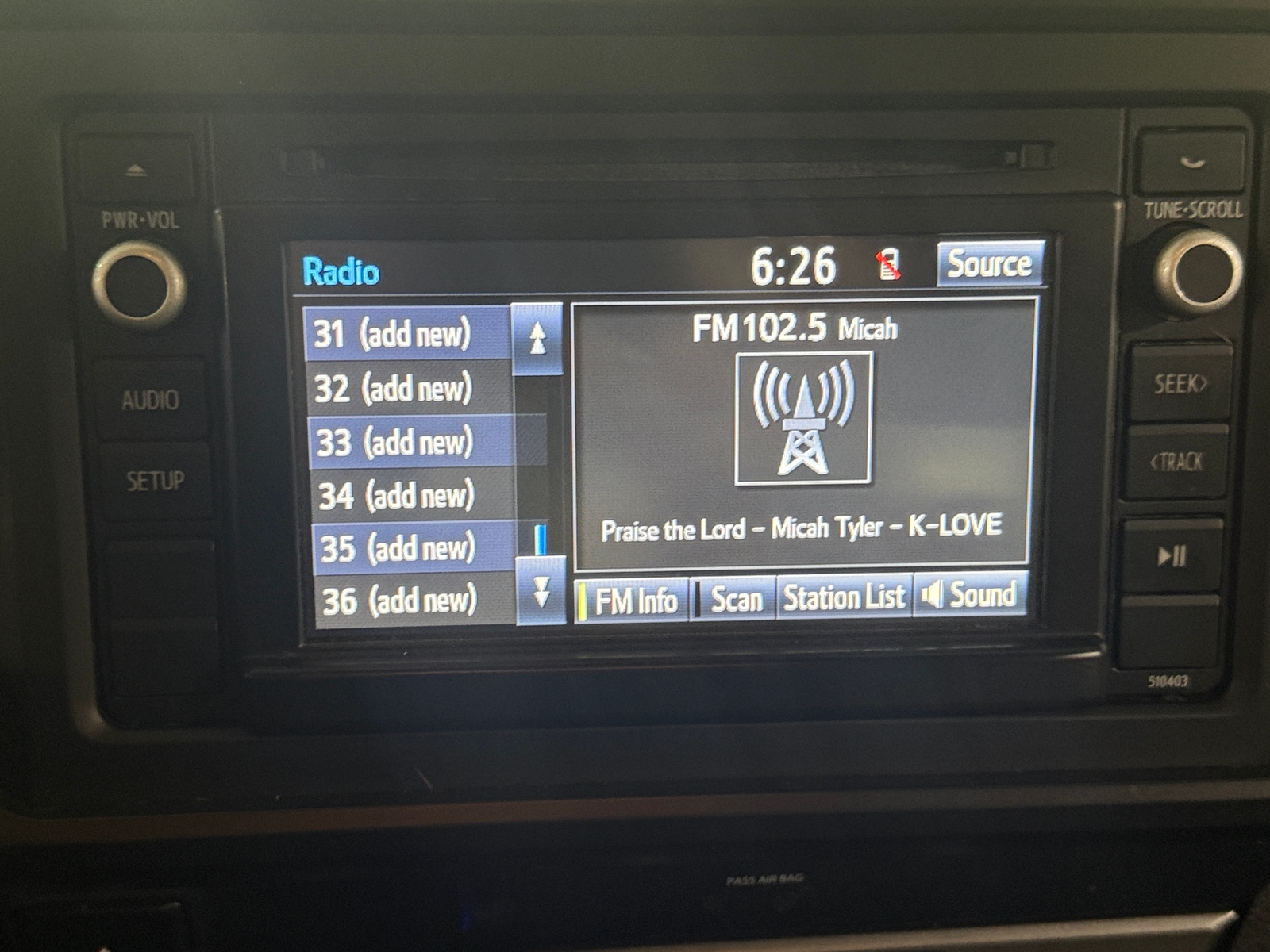 Thumbnail: 2019 Toyota Tacoma - 4