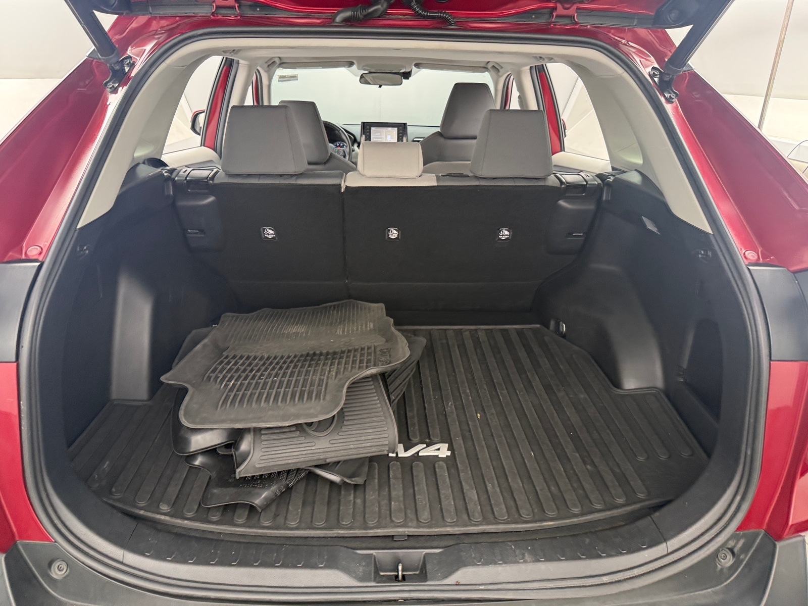 Thumbnail: 2021 Toyota RAV4 - 7