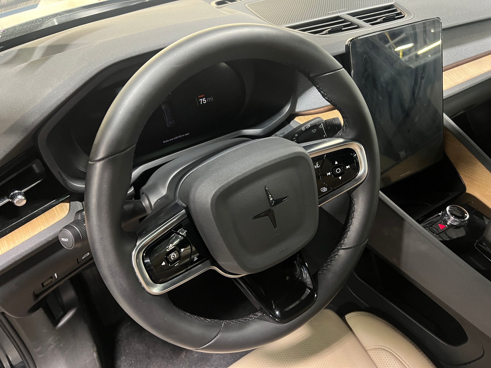 Thumbnail: 2022 Polestar 2 - 4