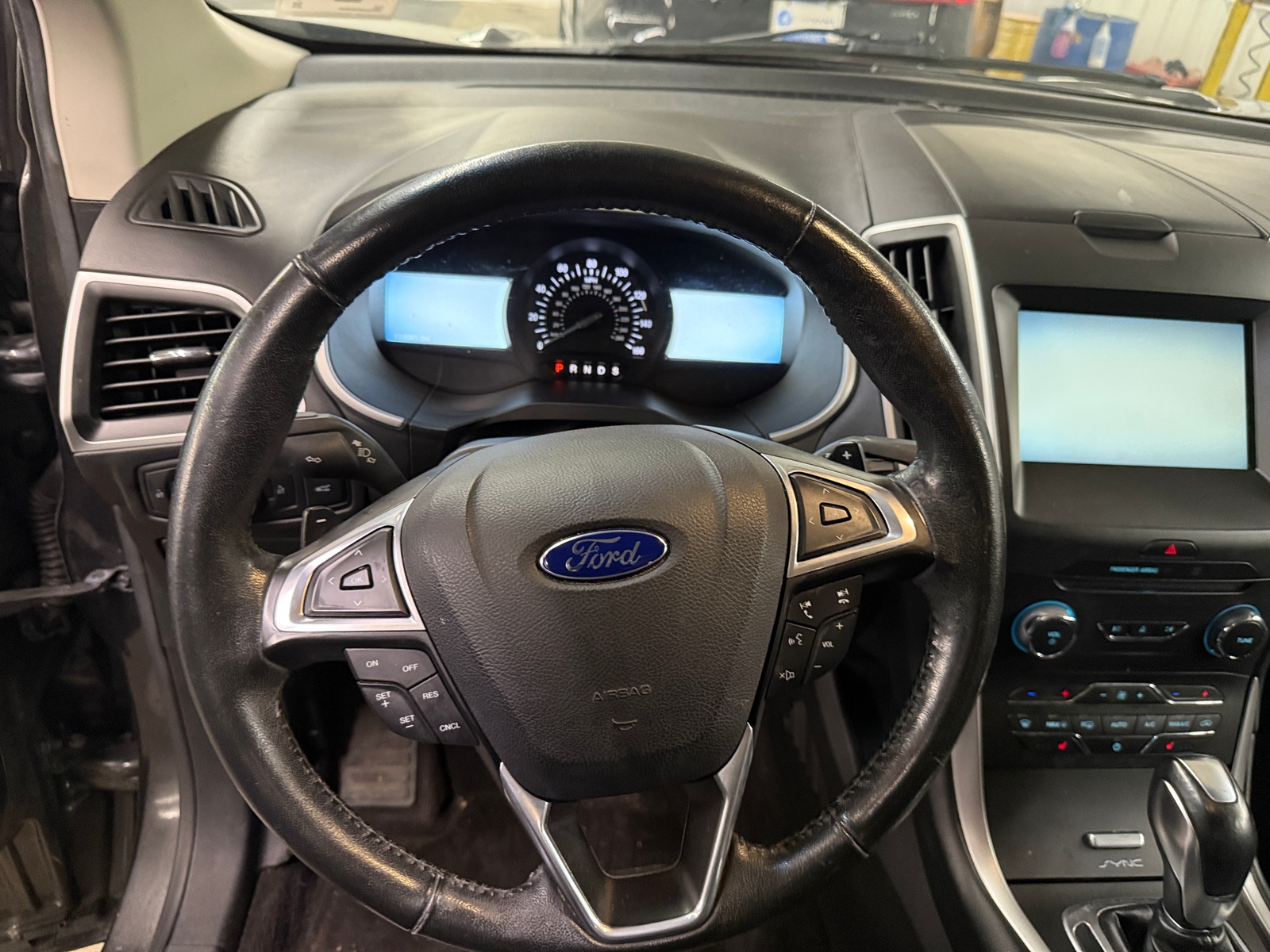 Thumbnail: 2015 Ford Edge - 4