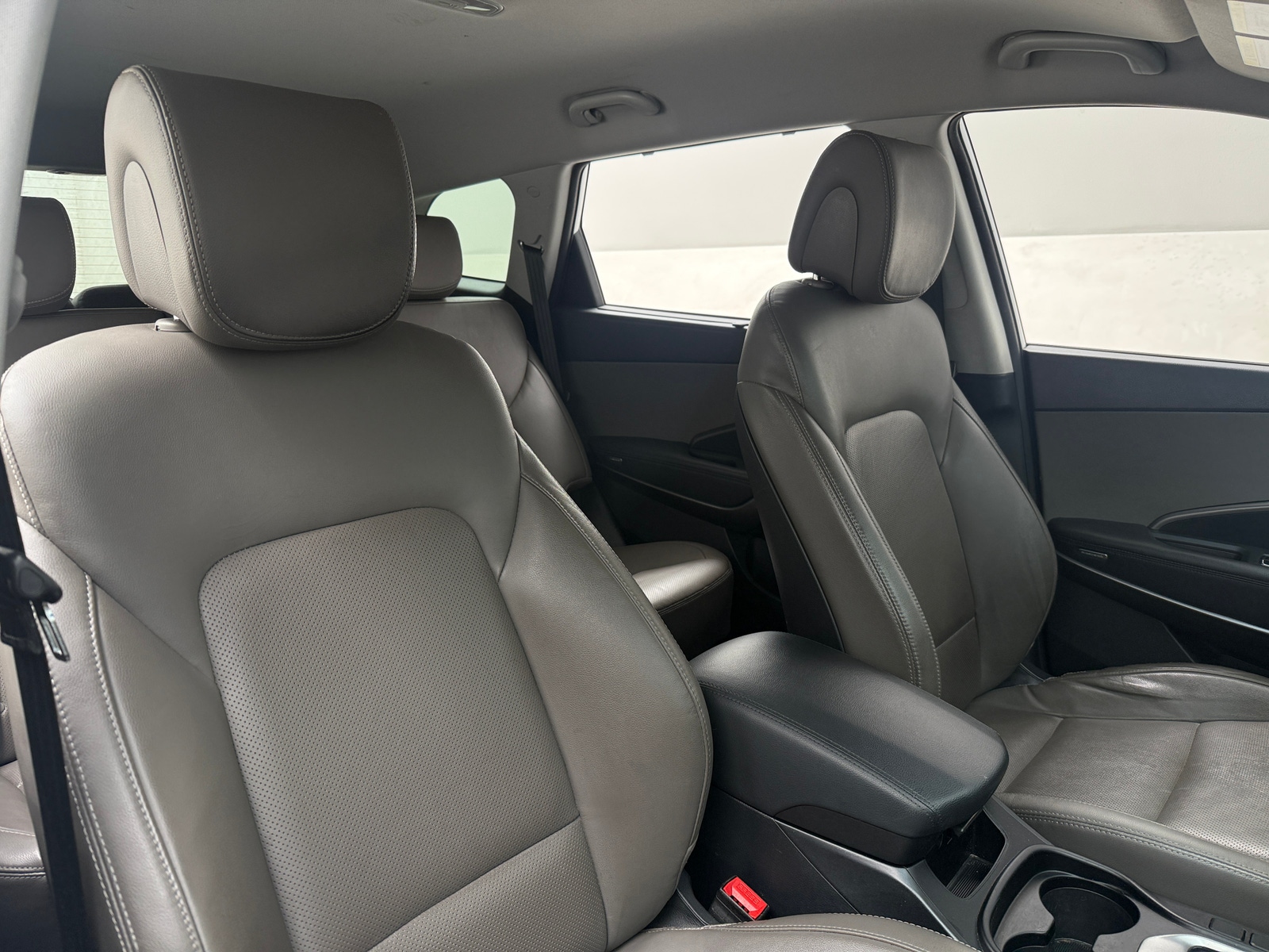 Thumbnail: 2019 Hyundai Santa Fe - 2