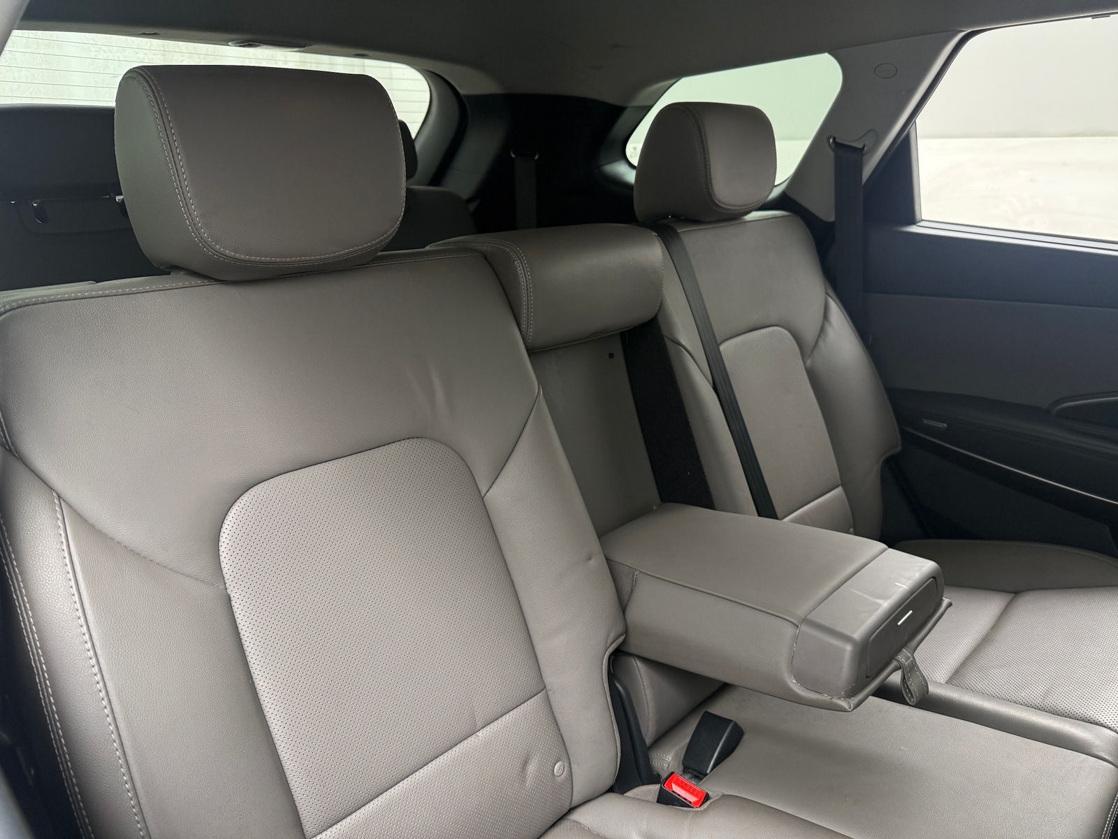 Thumbnail: 2019 Hyundai Santa Fe - 6