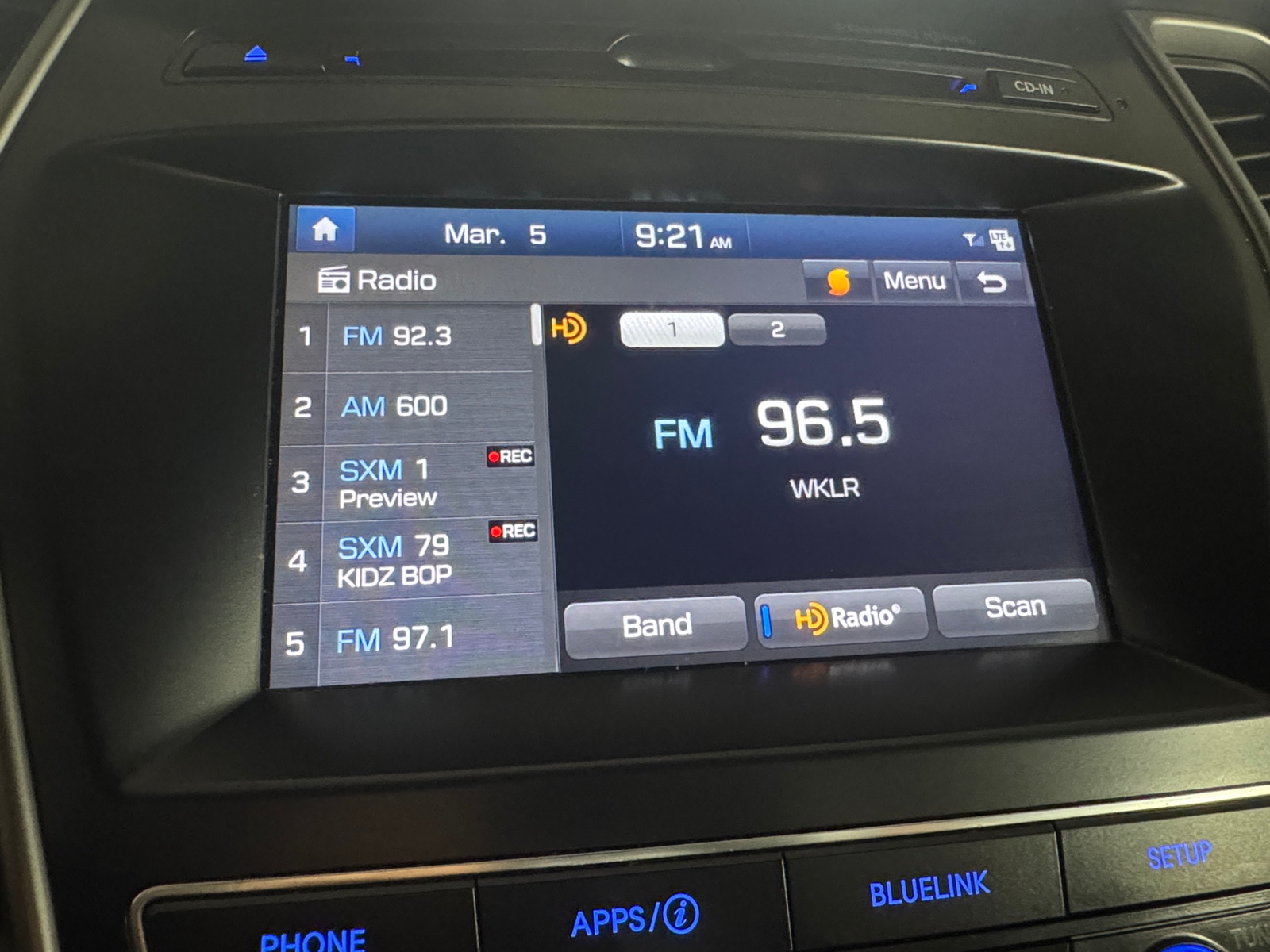 Thumbnail: 2019 Hyundai Santa Fe - 4