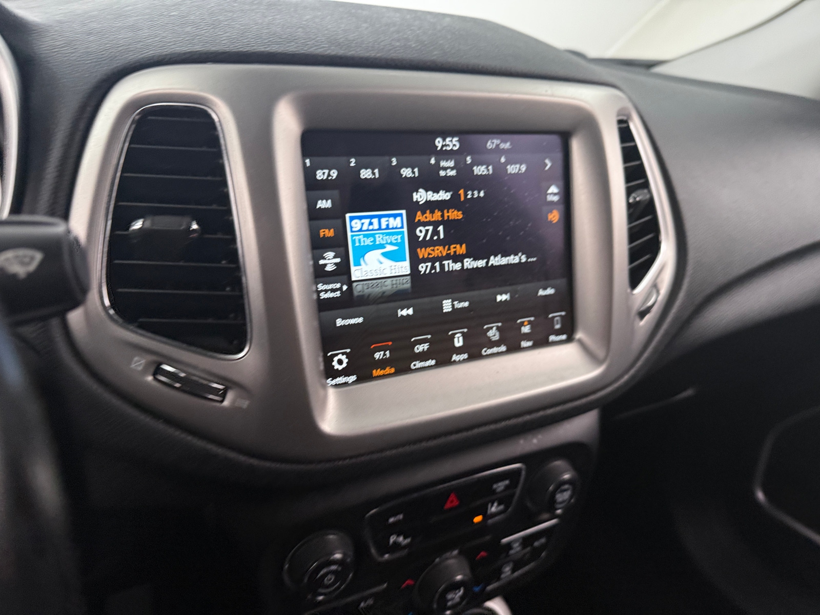 Thumbnail: 2018 Jeep Compass - 4