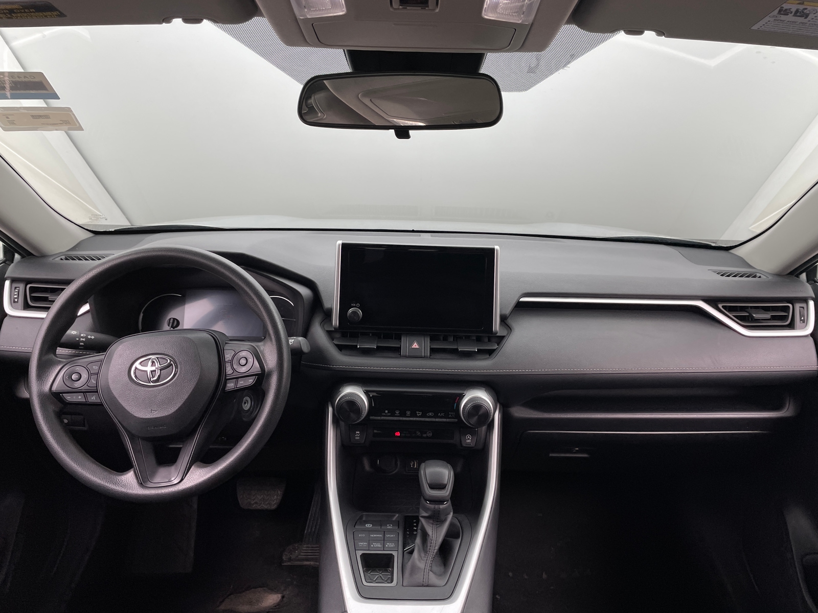 Thumbnail: 2024 Toyota RAV4 - 3