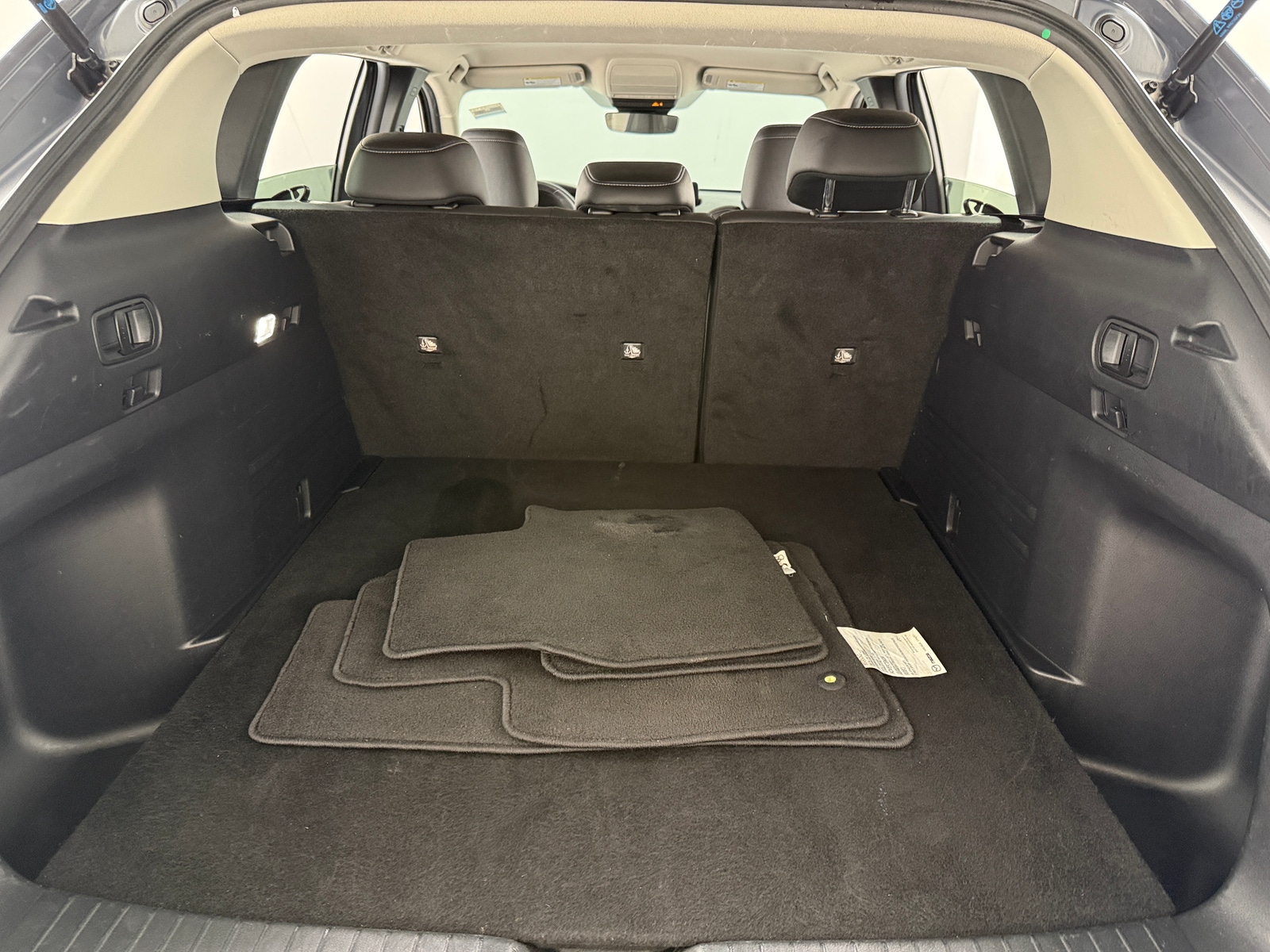 Thumbnail: 2025 Mazda CX-50 - 6