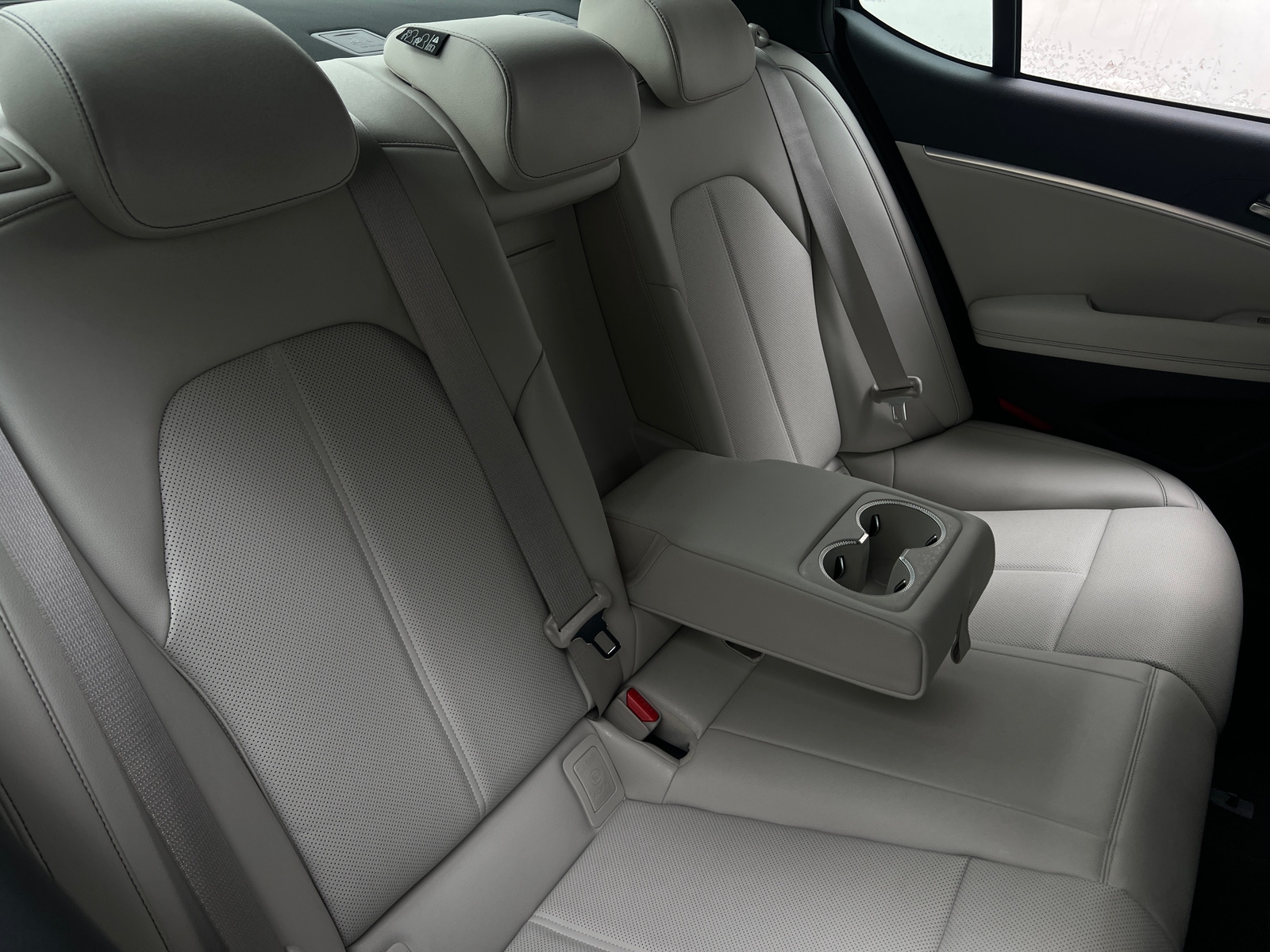 Thumbnail: 2025 Genesis G70 - 5