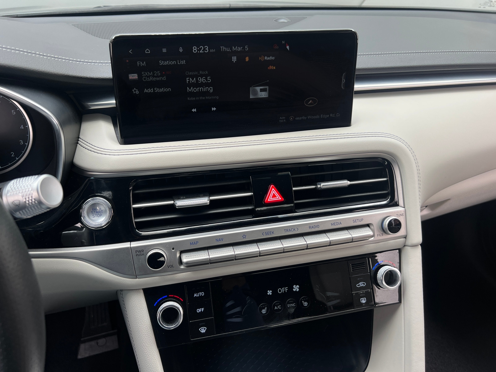 Thumbnail: 2025 Genesis G70 - 3