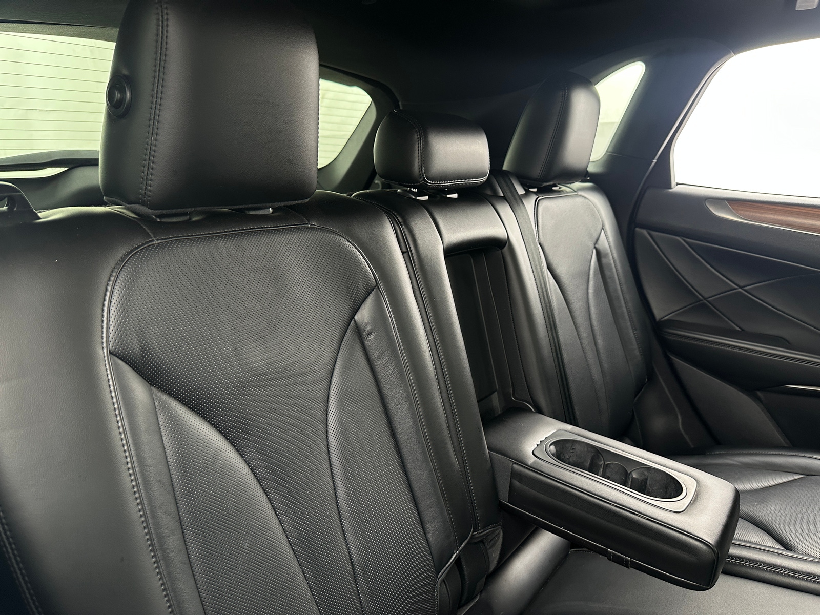 Thumbnail: 2015 Lincoln MKC - 5