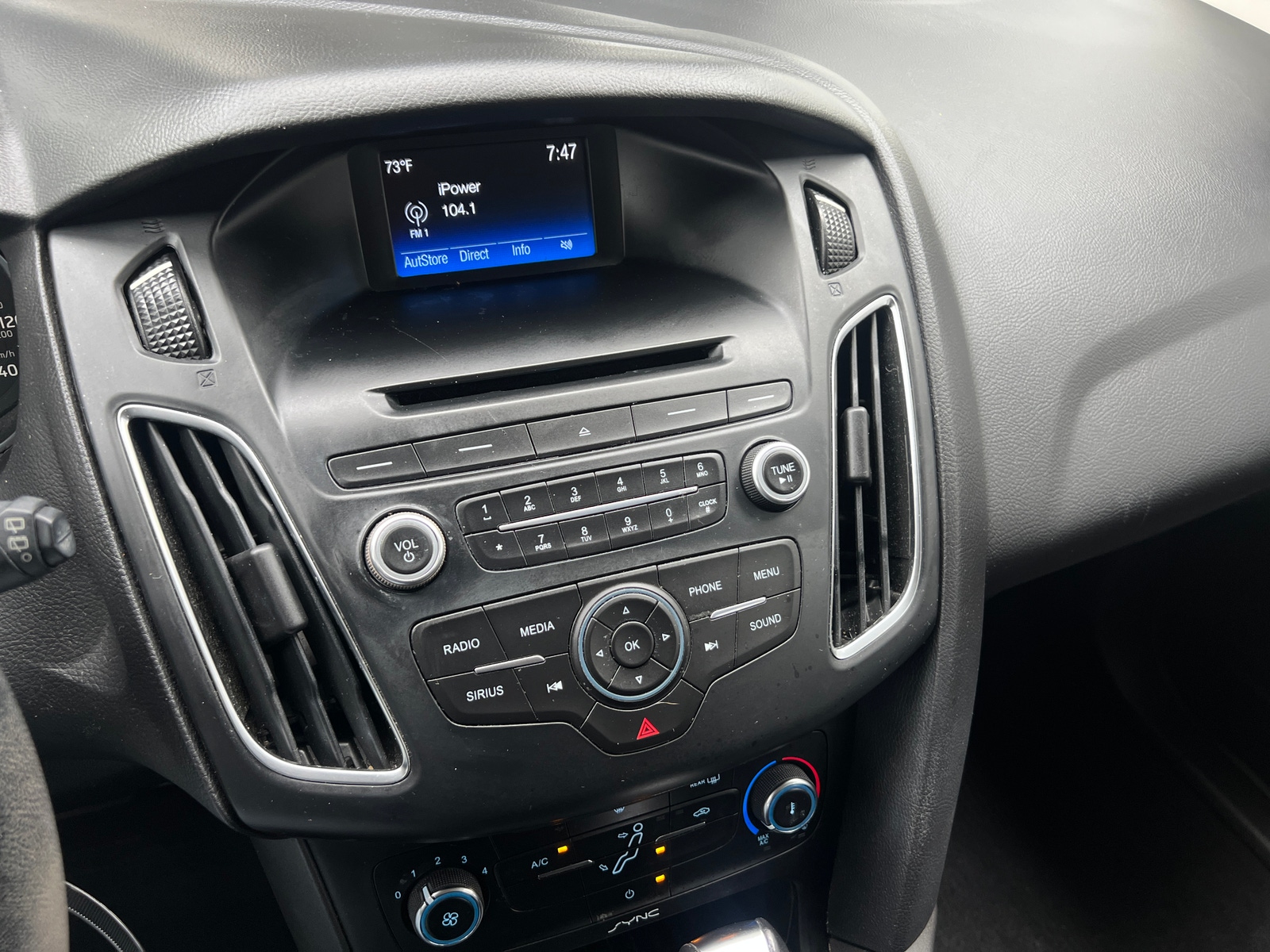 Thumbnail: 2016 Ford Focus - 4