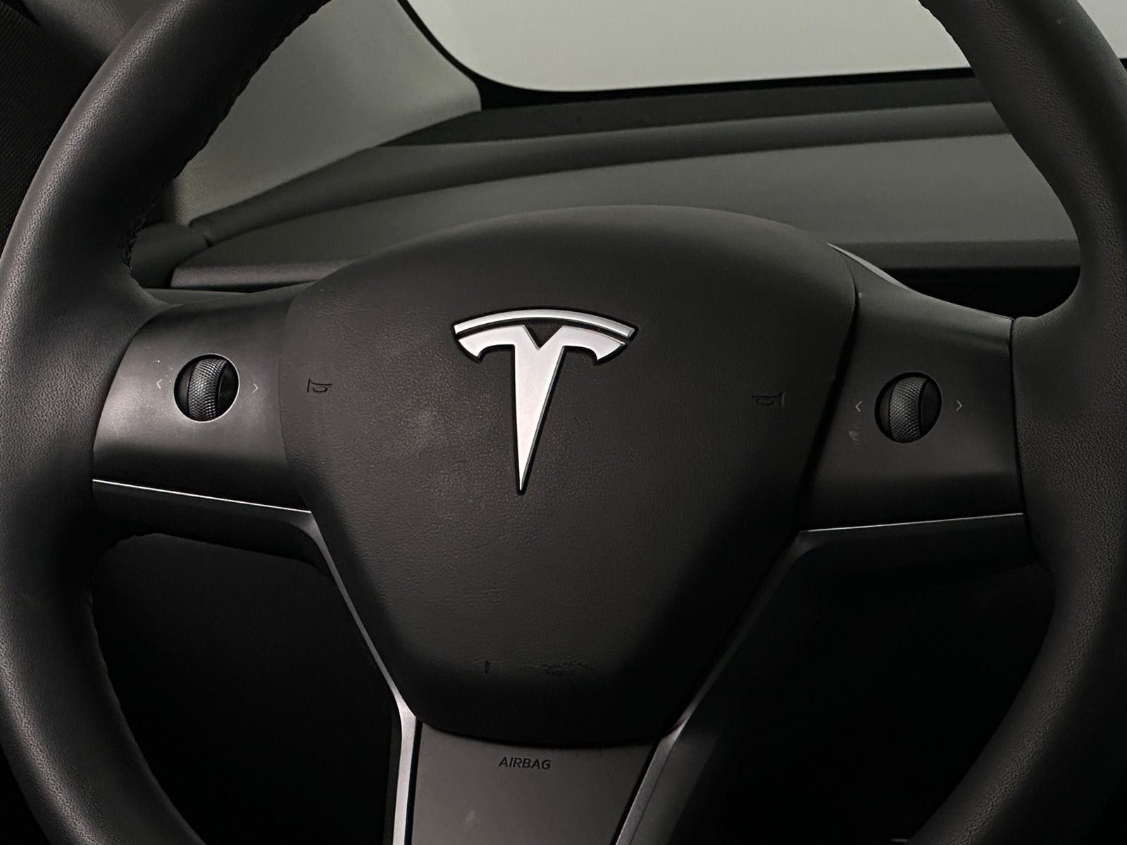 Thumbnail: 2022 Tesla Model Y - 4