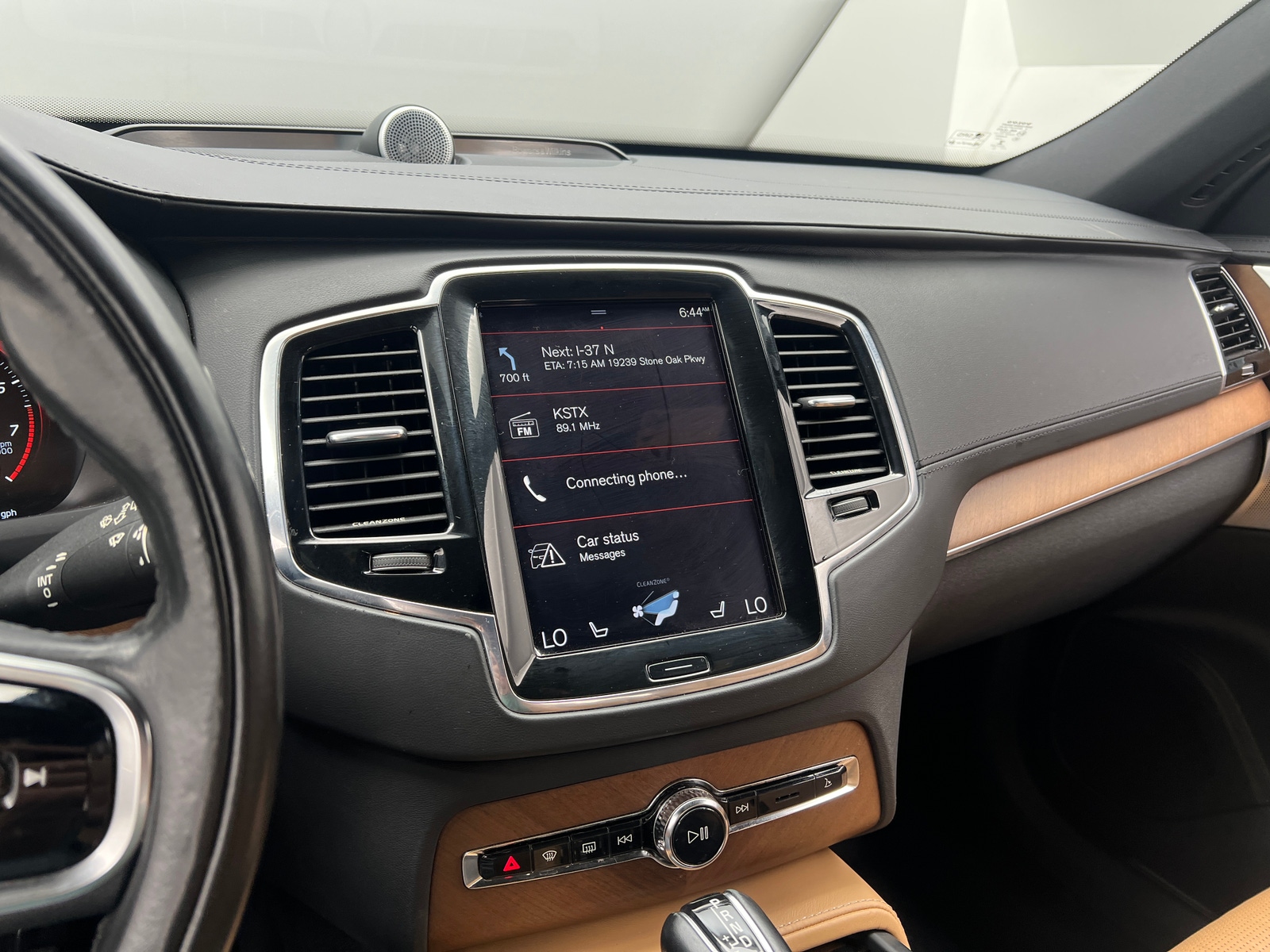 Thumbnail: 2016 Volvo XC90 - 3