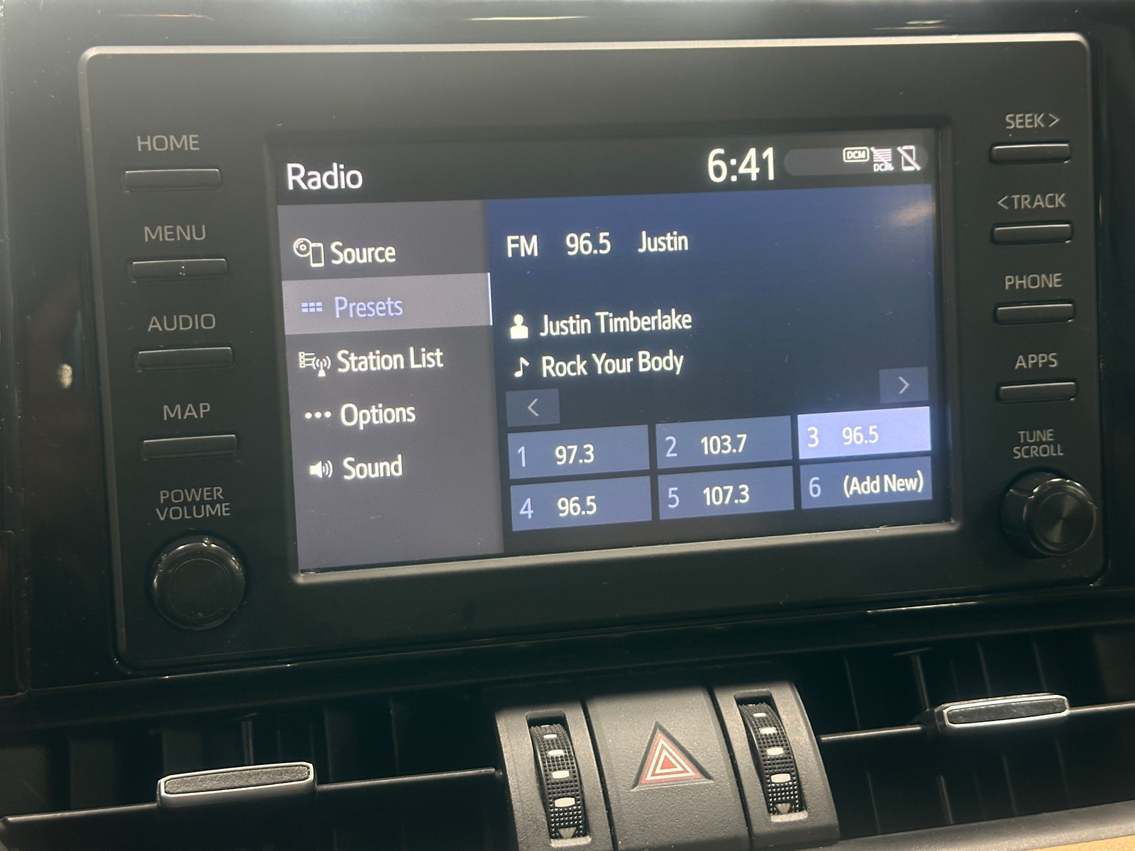 Thumbnail: 2019 Toyota RAV4 - 3