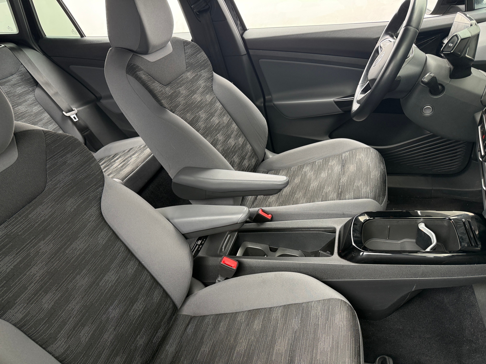 Thumbnail: 2022 Volkswagen ID.4 - 2