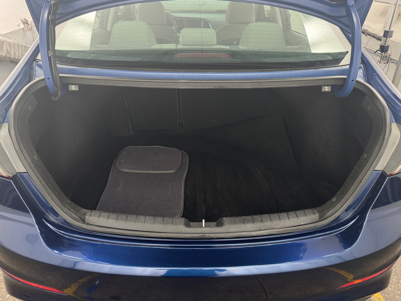 Thumbnail: 2017 Hyundai Elantra - 7