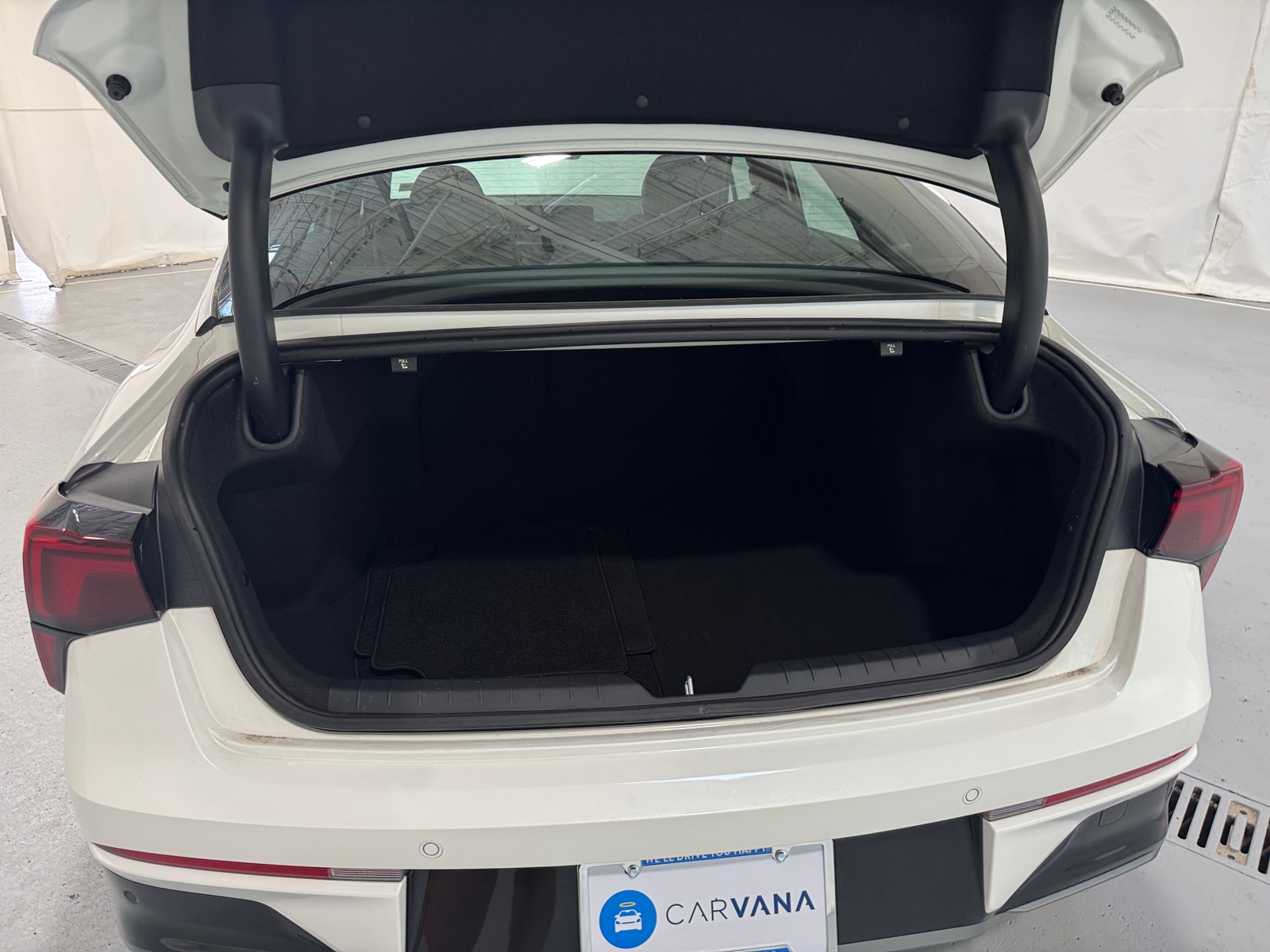 Thumbnail: 2025 Kia K5 - 6