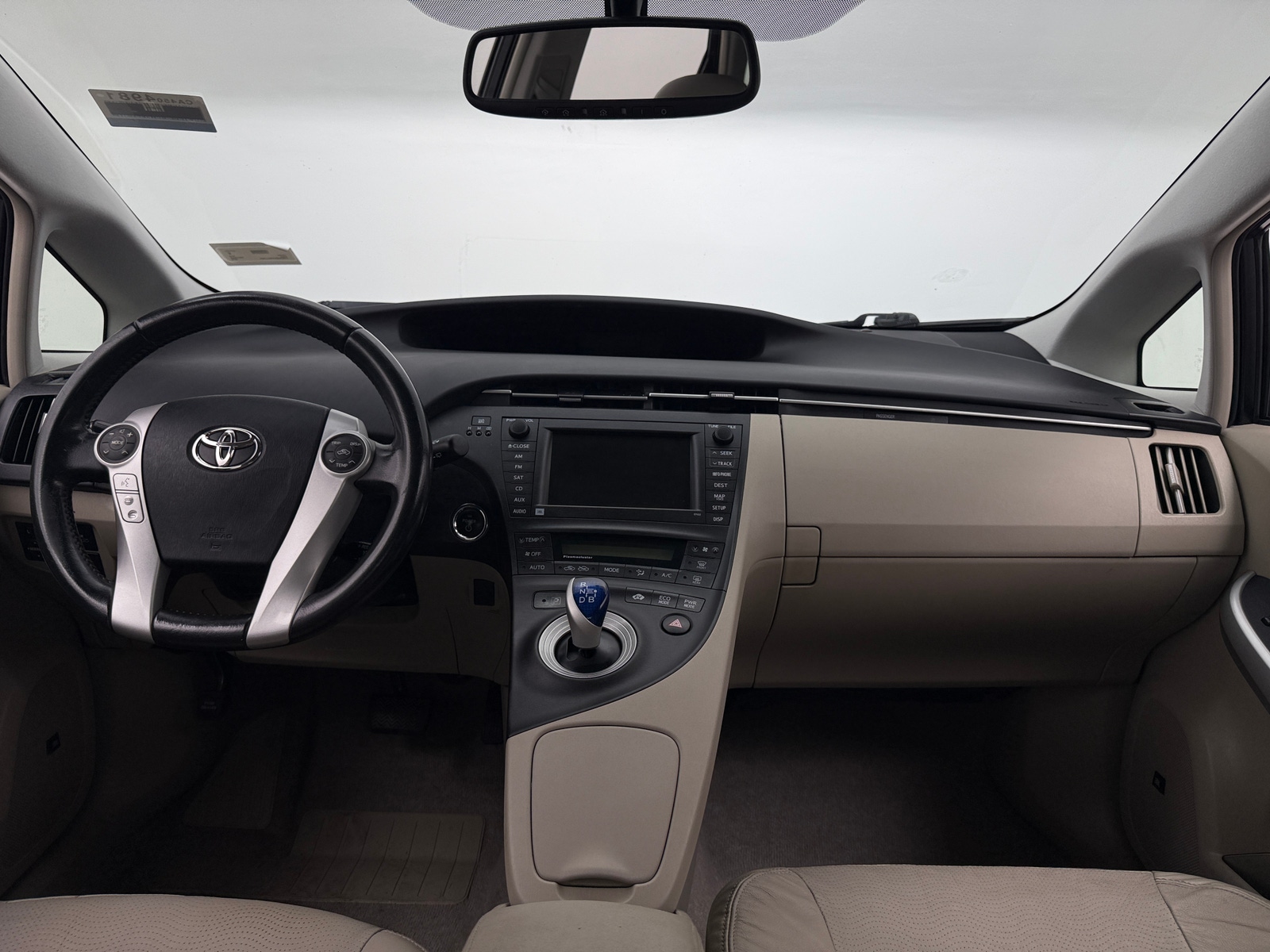 Thumbnail: 2010 Toyota Prius - 3