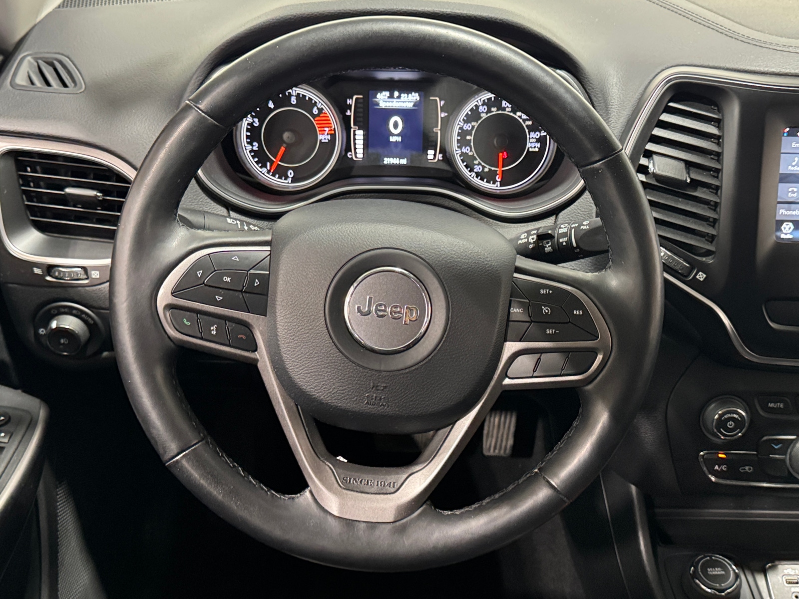 Thumbnail: 2021 Jeep Cherokee - 4