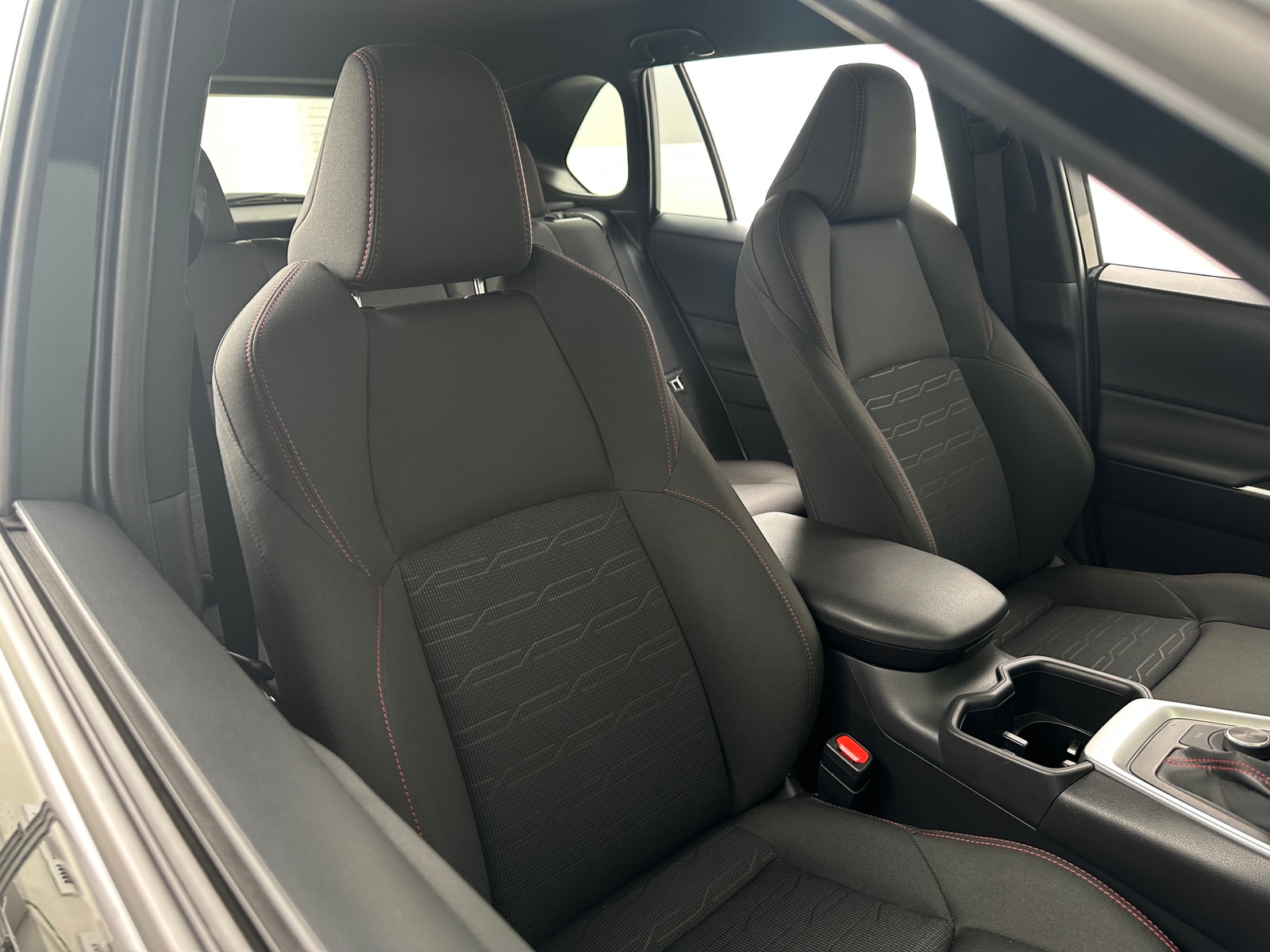 Thumbnail: 2025 Toyota RAV4 - 2