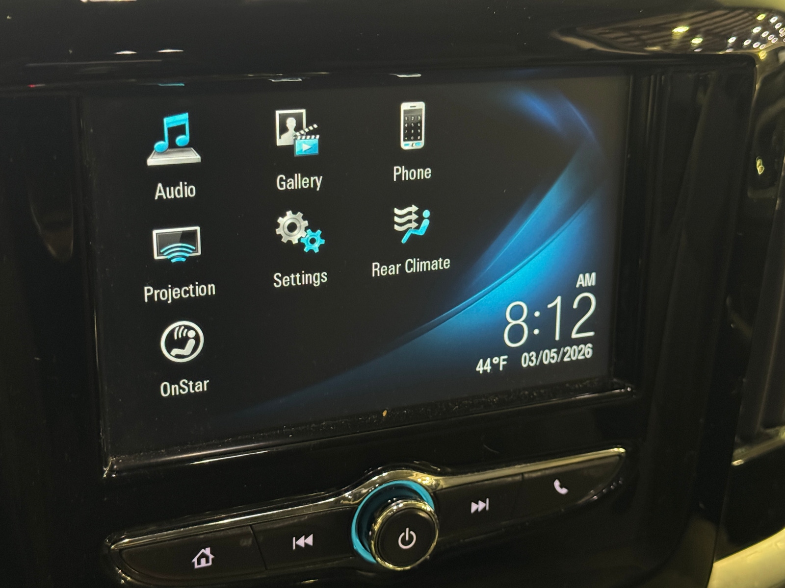 Thumbnail: 2019 Chevrolet Traverse - 4