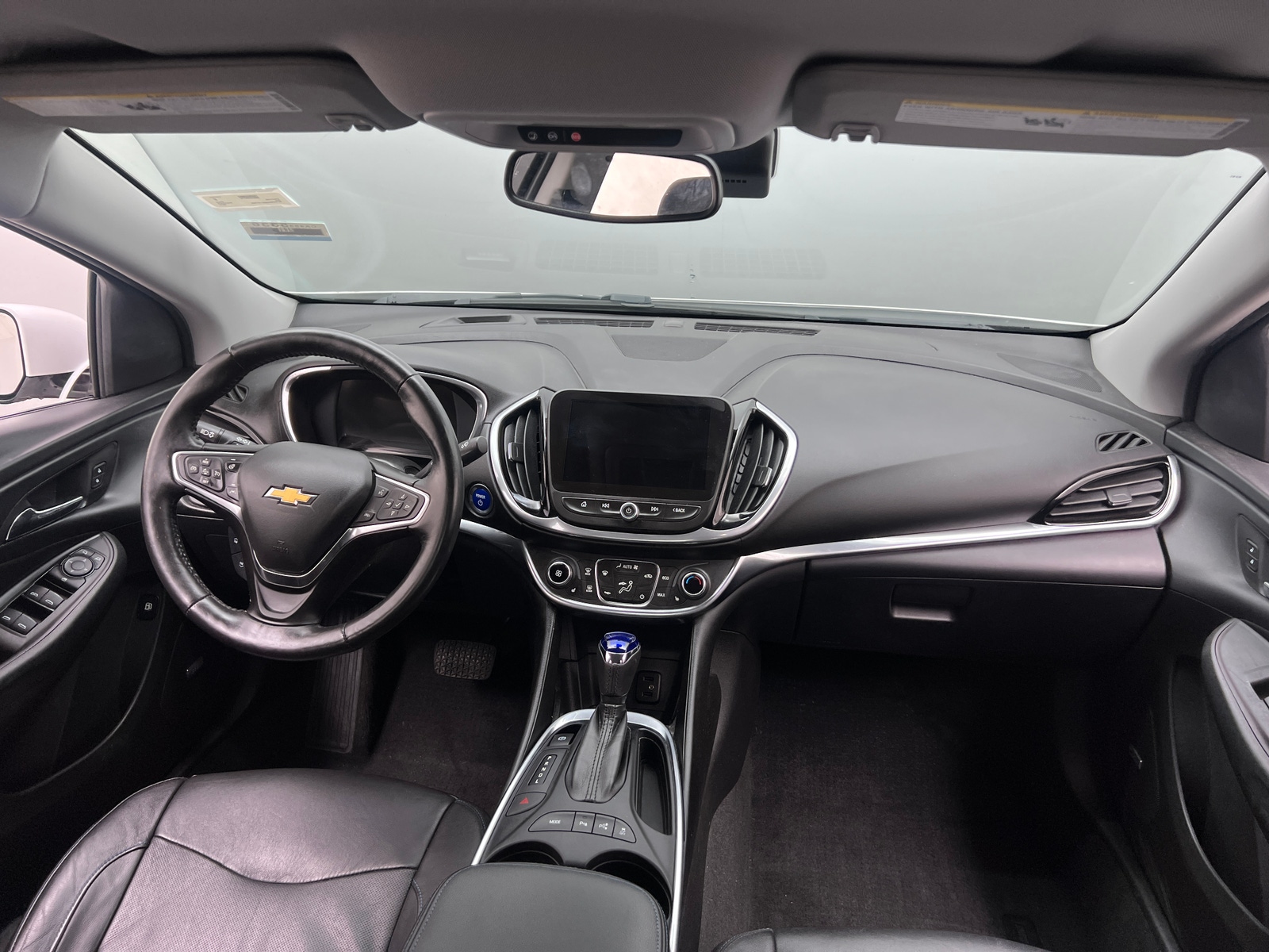 Thumbnail: 2017 Chevrolet Volt - 2