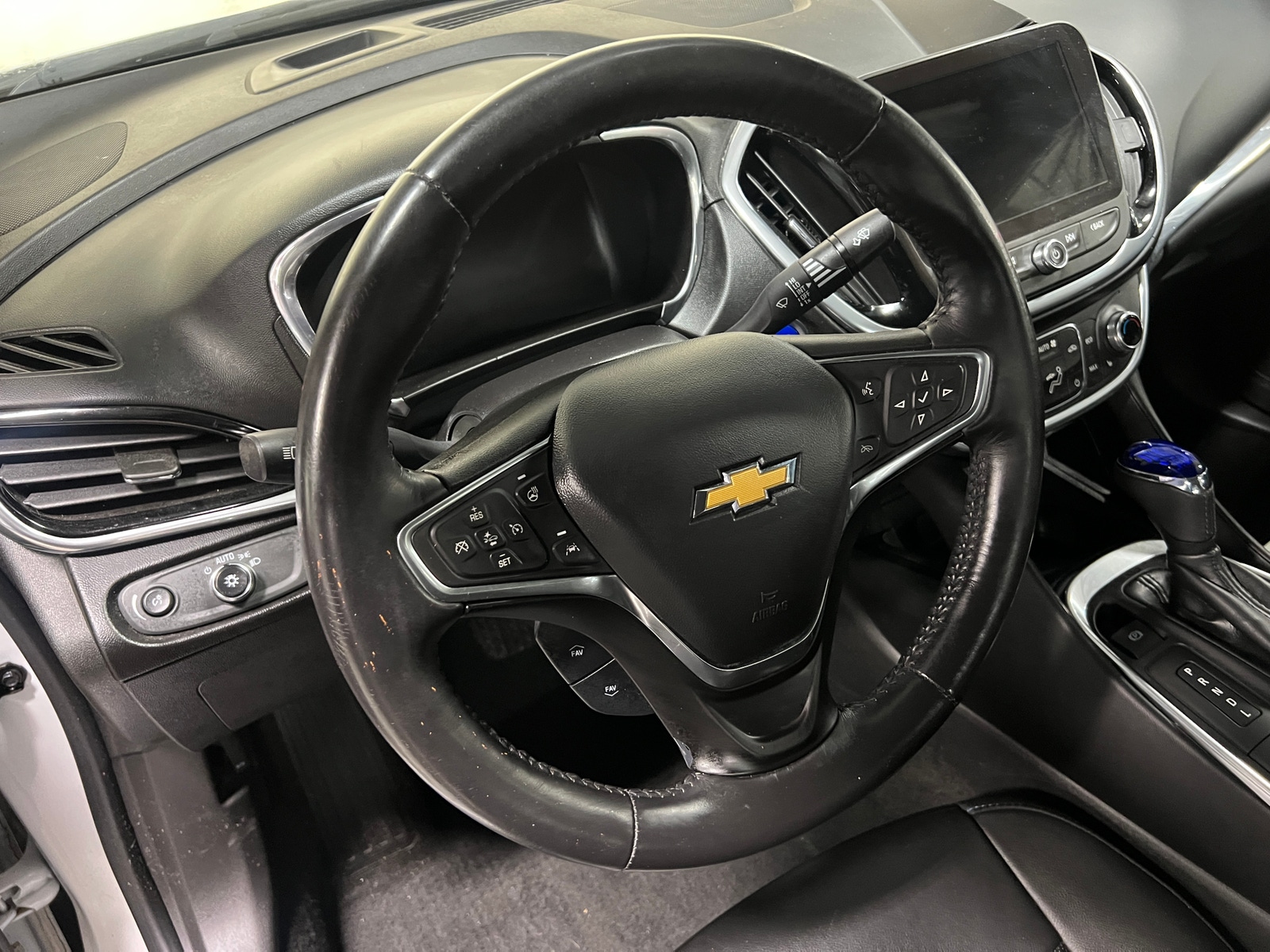 Thumbnail: 2017 Chevrolet Volt - 4