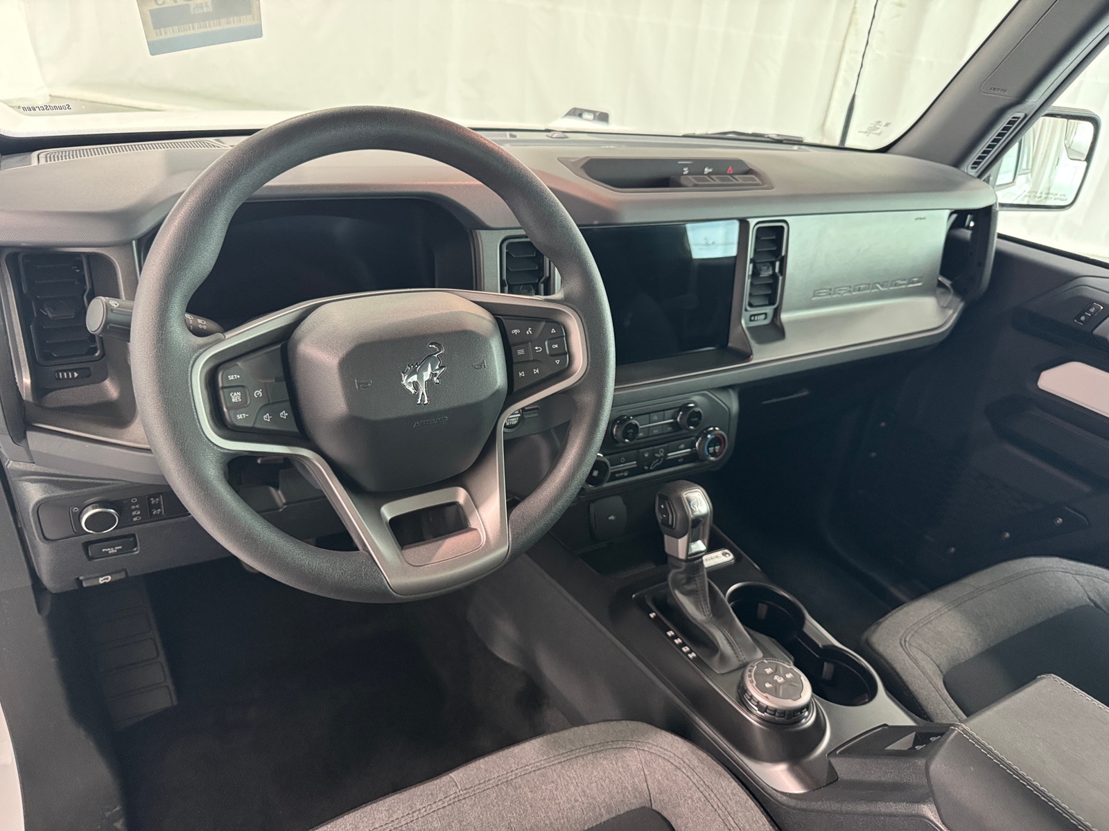 Thumbnail: 2025 Ford Bronco - 3