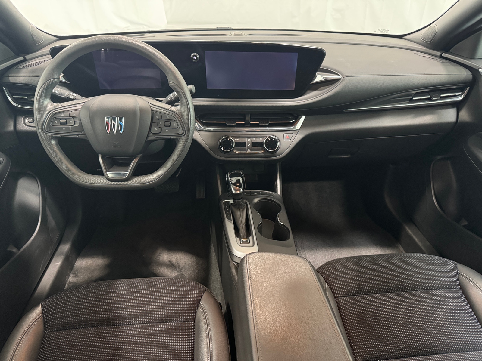 Thumbnail: 2025 Buick Envista - 3