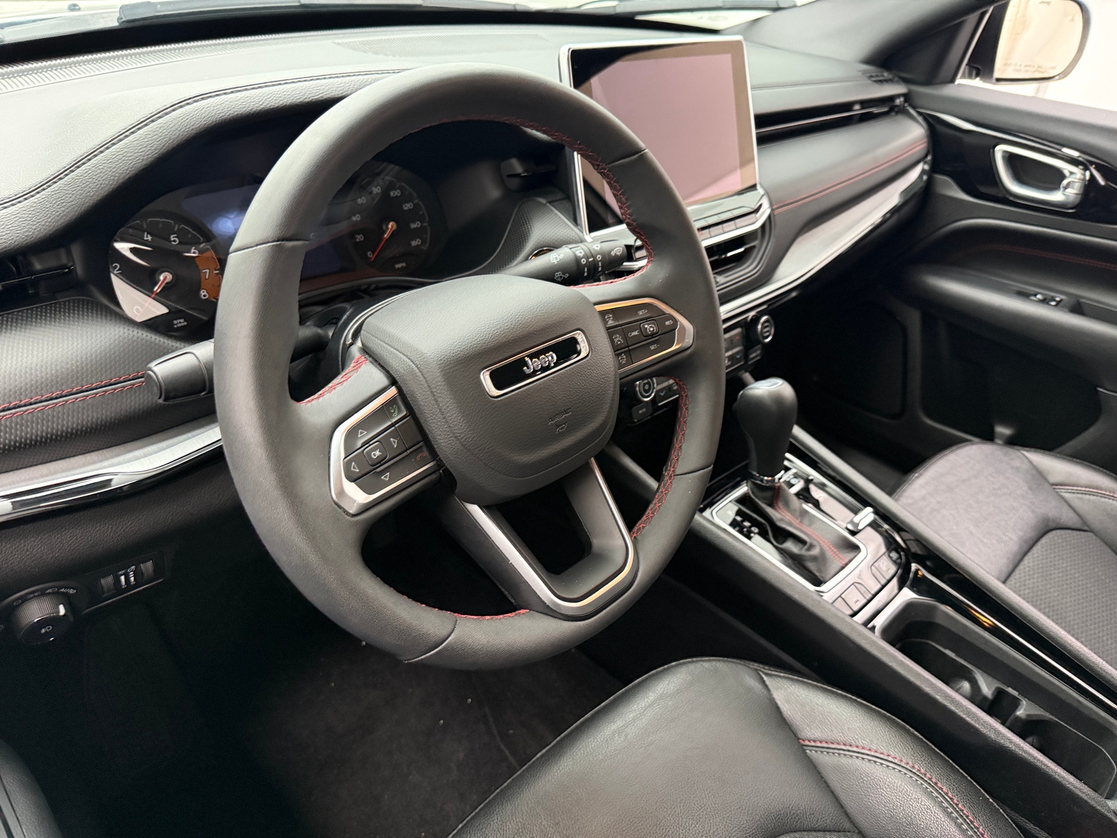 Thumbnail: 2025 Jeep Compass - 4