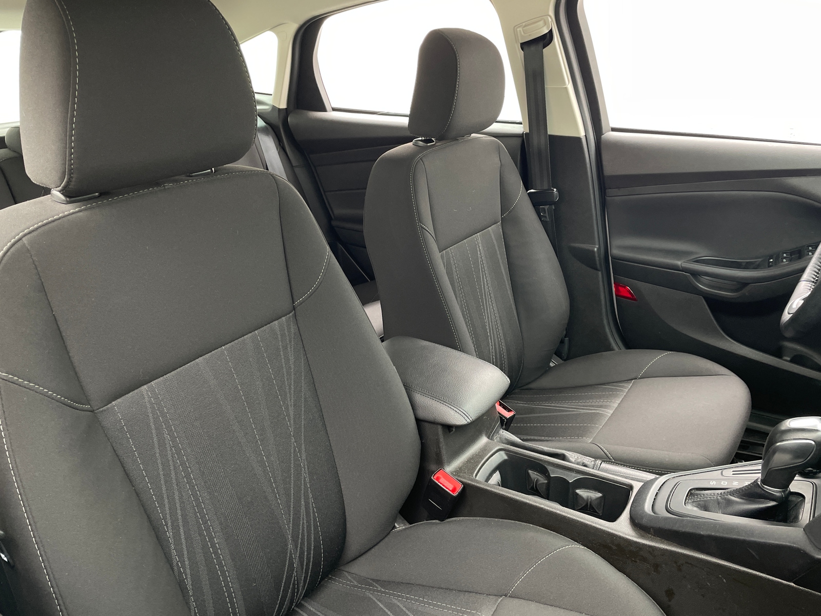 Thumbnail: 2016 Ford Focus - 2