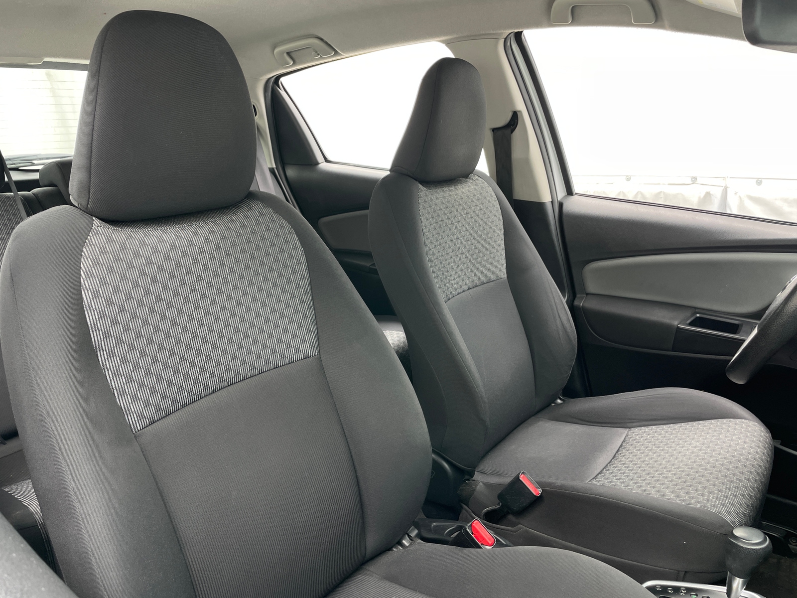 Thumbnail: 2017 Toyota Yaris - 2