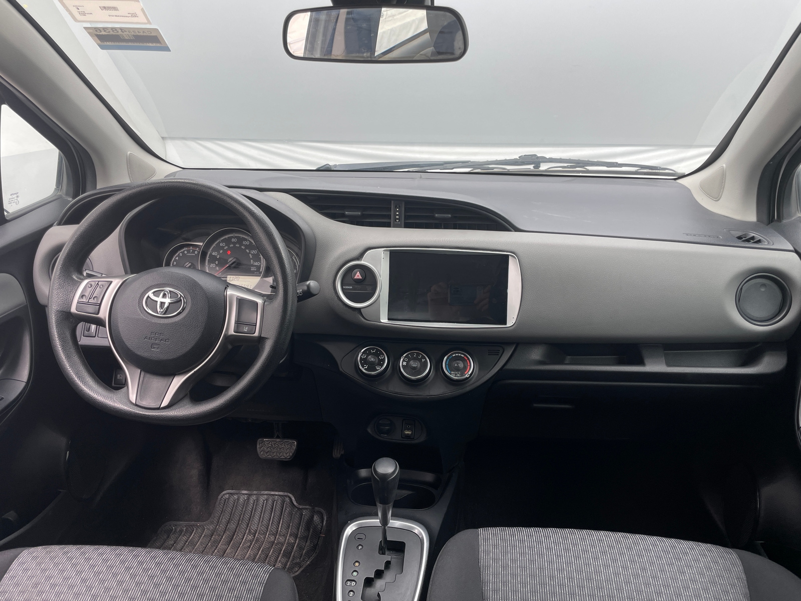 Thumbnail: 2017 Toyota Yaris - 3