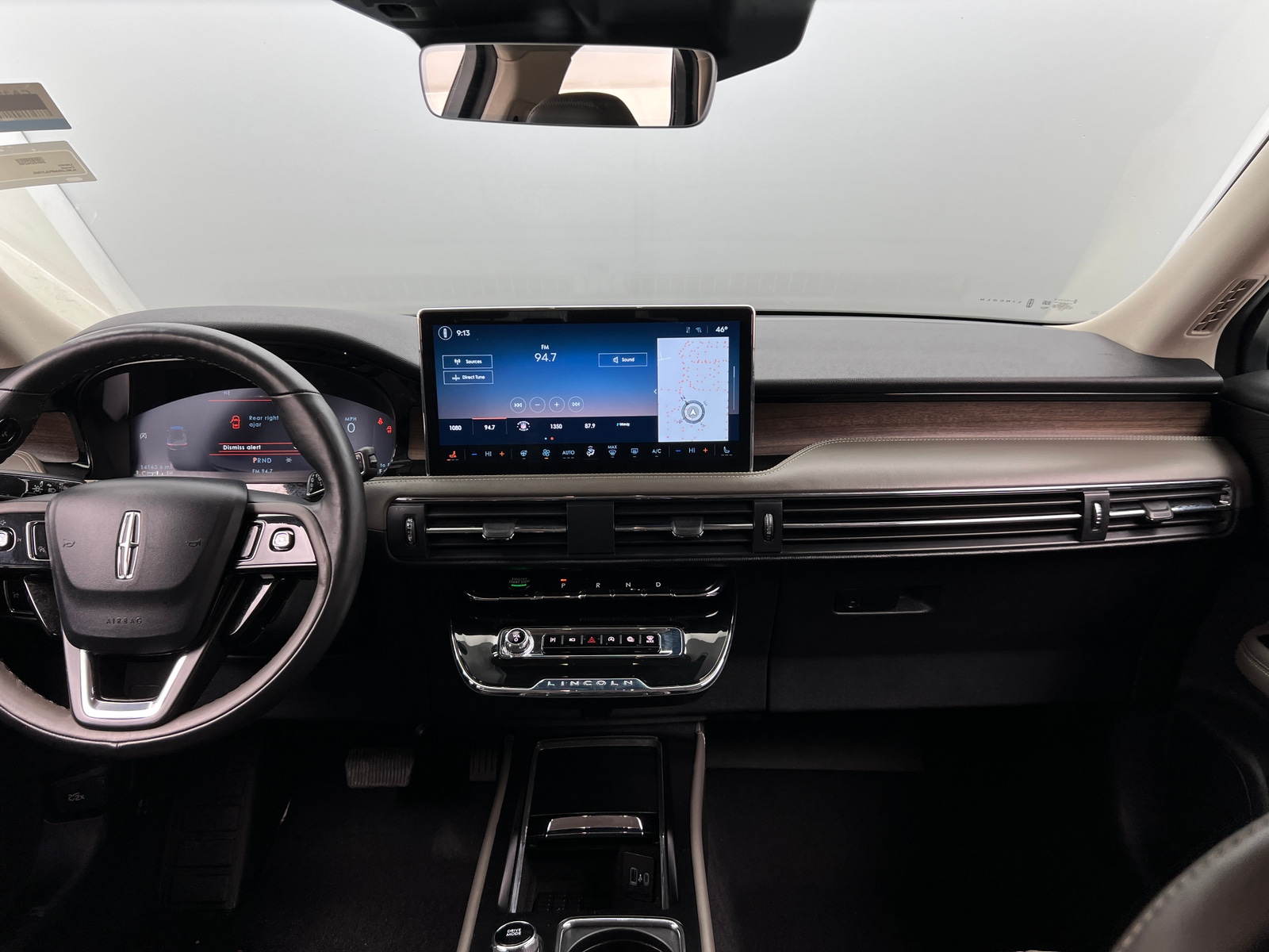 Thumbnail: 2023 Lincoln Corsair - 2