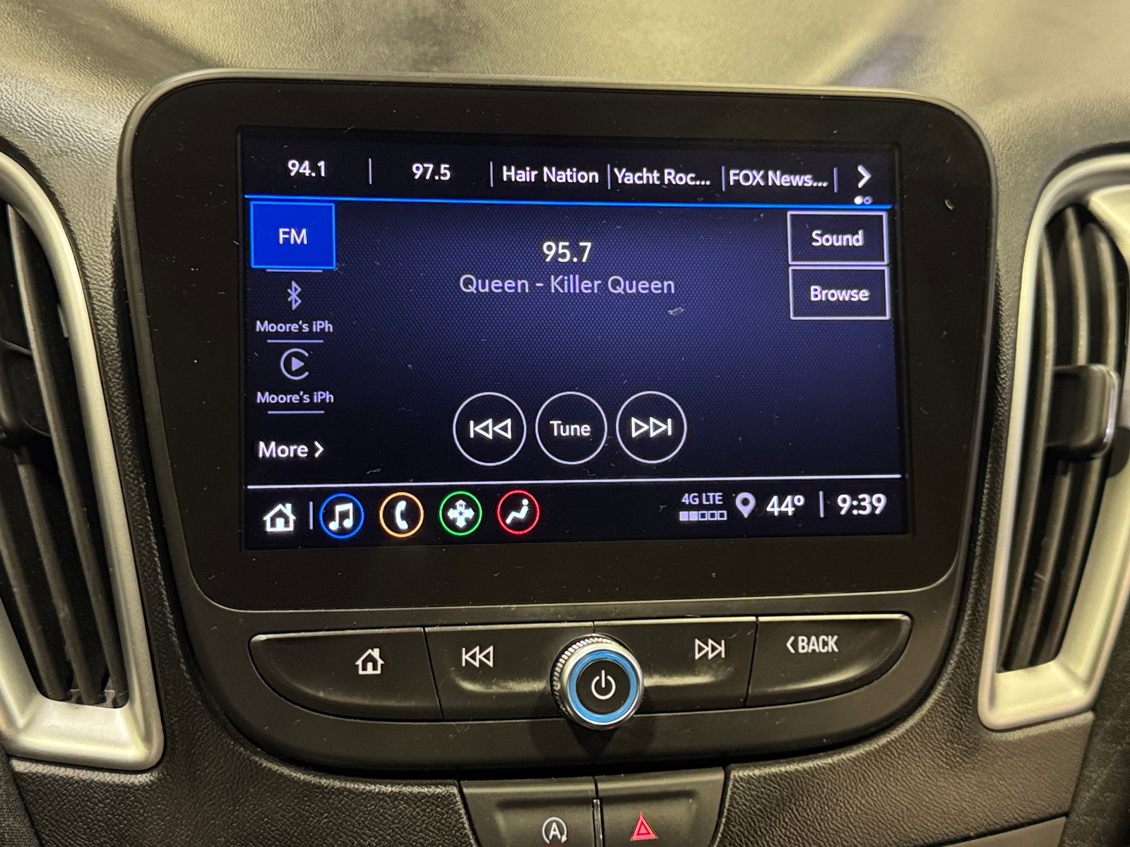 Thumbnail: 2024 Chevrolet Malibu - 4