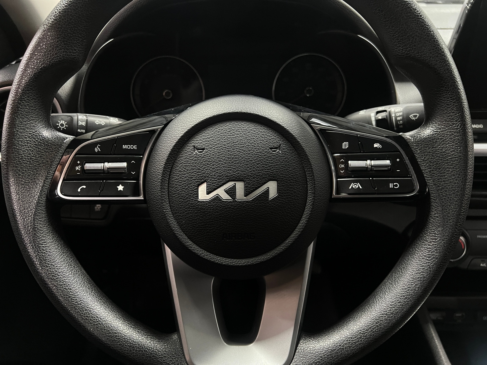 Thumbnail: 2024 Kia Forte - 5