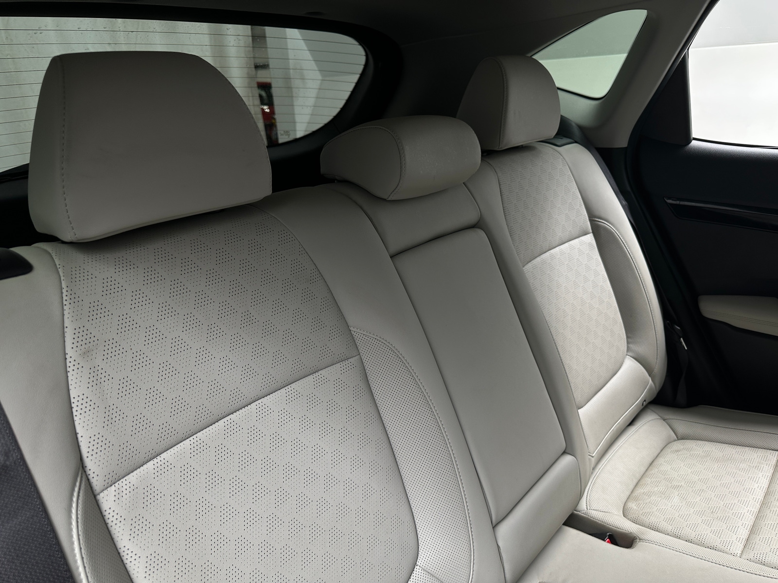 Thumbnail: 2023 Kia Seltos - 5