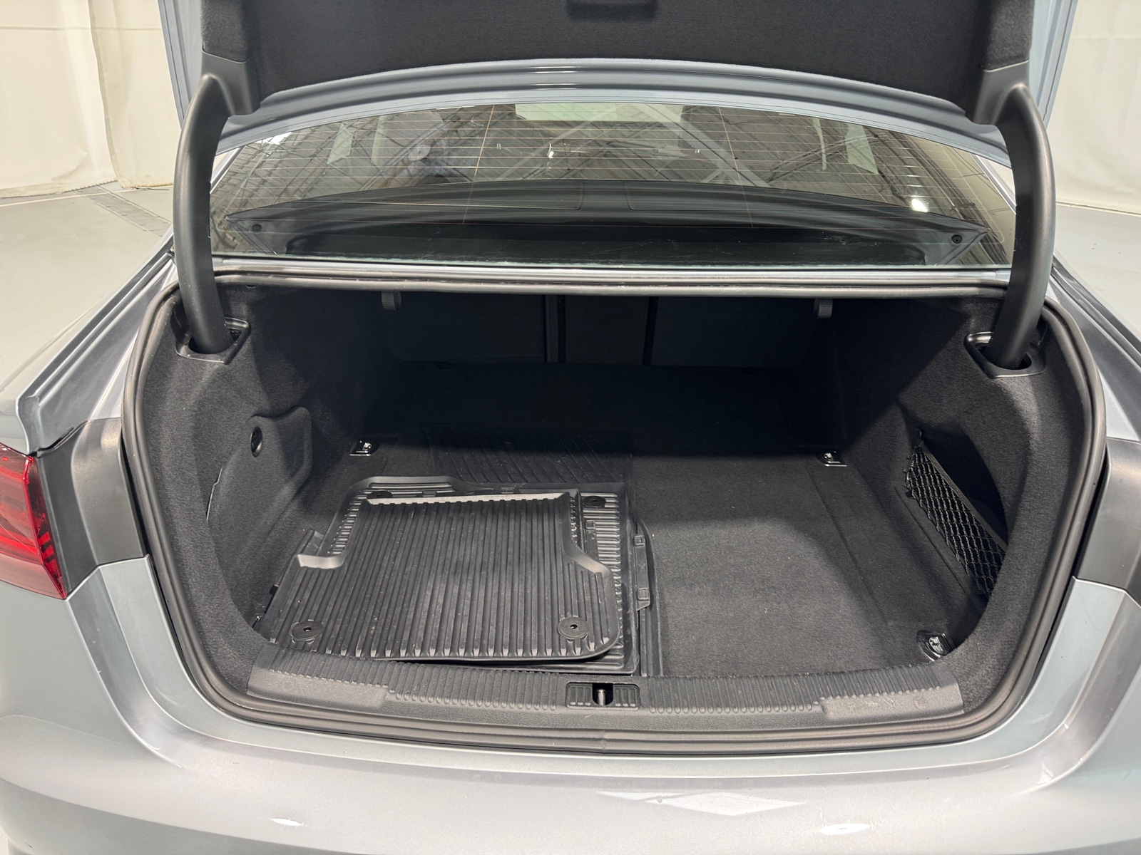 Thumbnail: 2017 Audi A6 - 6