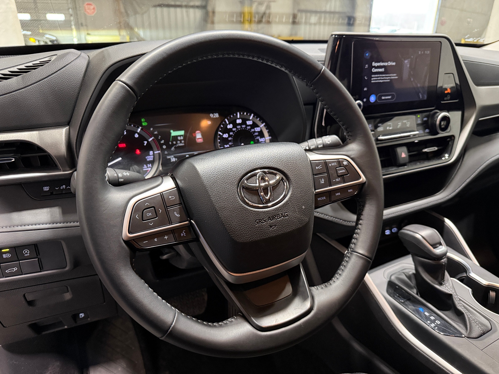 Thumbnail: 2025 Toyota Highlander - 5