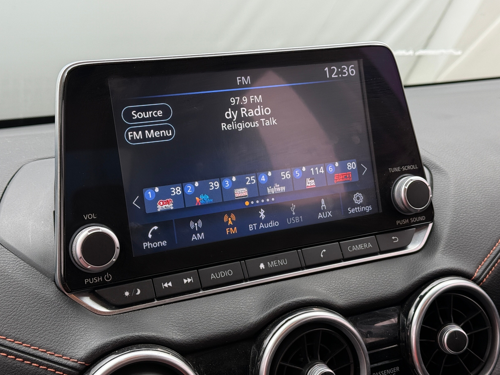 Thumbnail: 2021 Nissan Sentra - 4