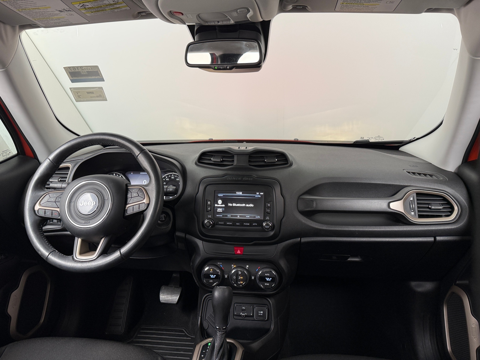 Thumbnail: 2017 Jeep Renegade - 3