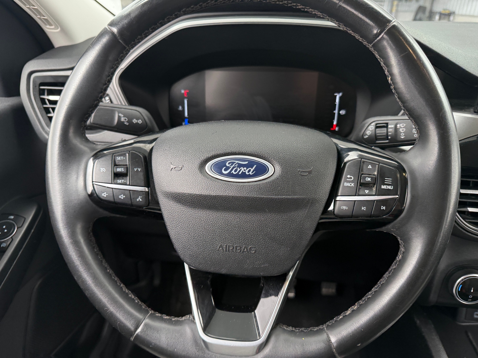Thumbnail: 2023 Ford Escape - 5