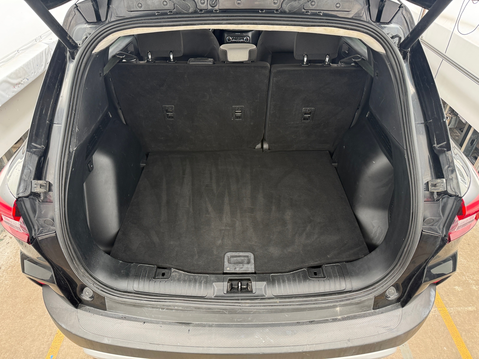 Thumbnail: 2023 Ford Escape - 7