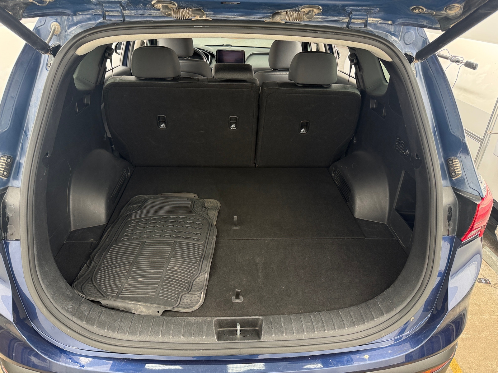 Thumbnail: 2023 Hyundai Santa Fe - 7