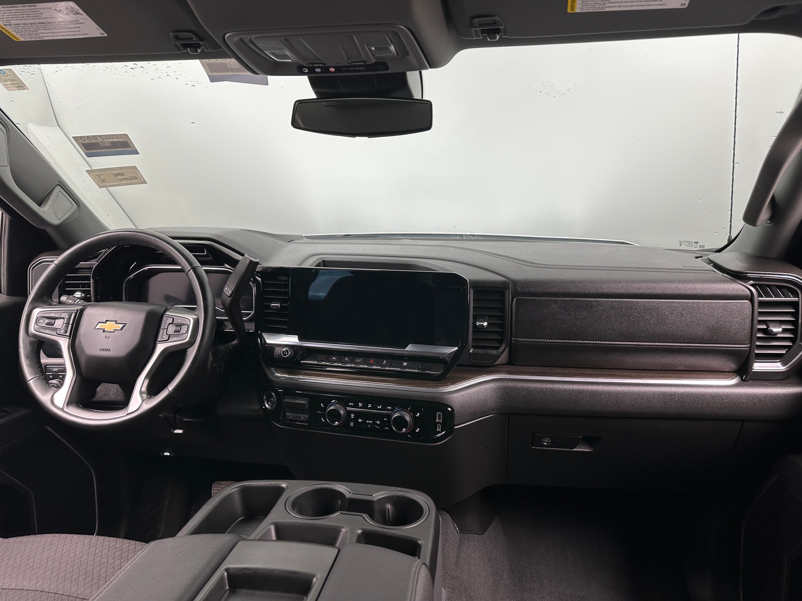 Thumbnail: 2025 Chevrolet Silverado 1500 - 3