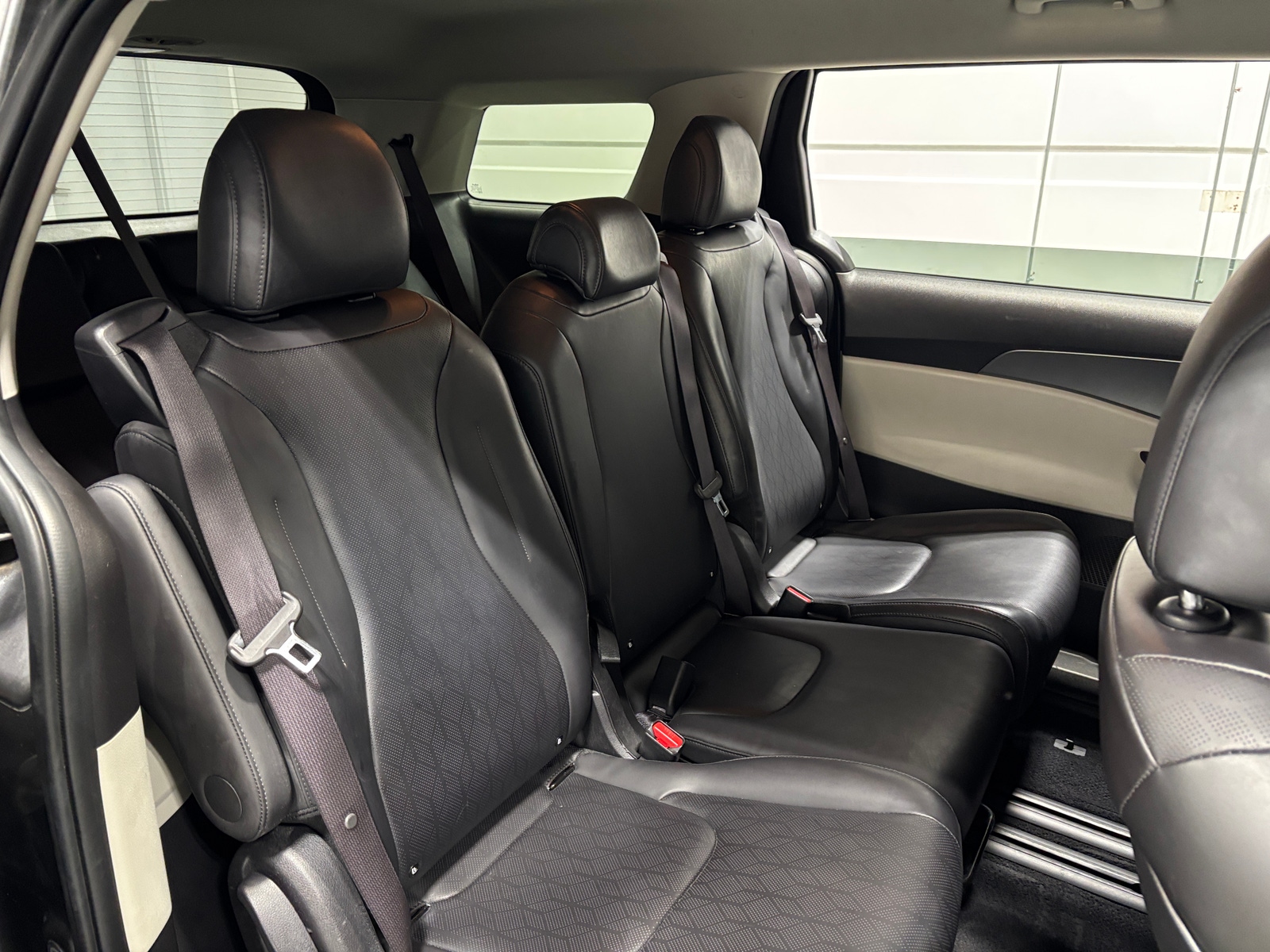 Thumbnail: 2024 Kia Carnival - 6