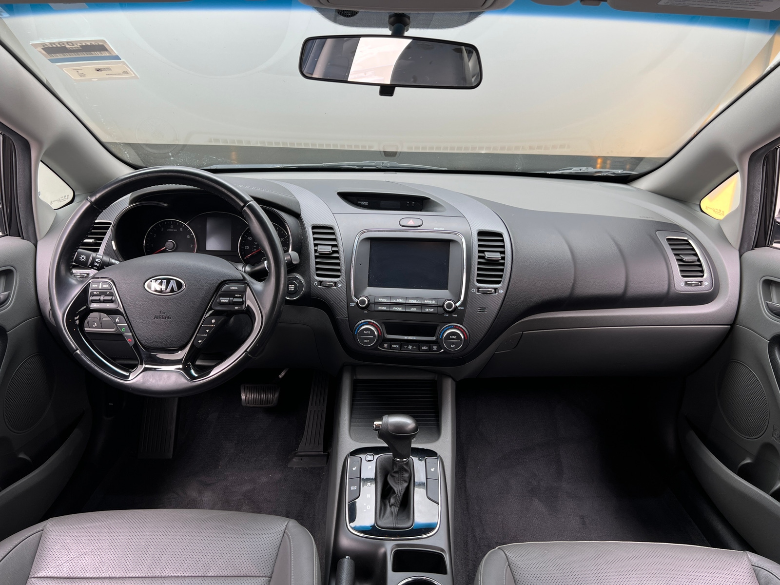 Thumbnail: 2018 Kia Forte - 2