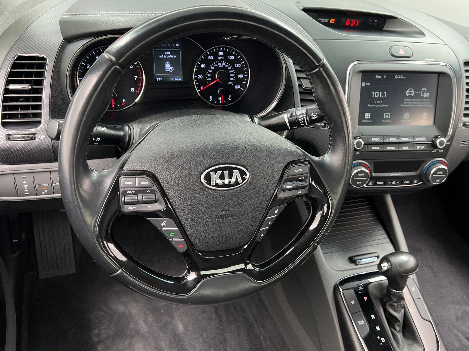 Thumbnail: 2018 Kia Forte - 4