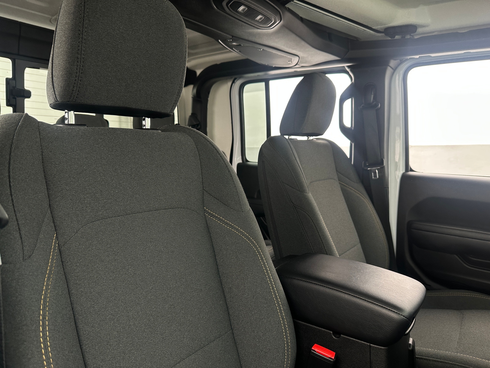 Thumbnail: 2025 Jeep Gladiator - 2