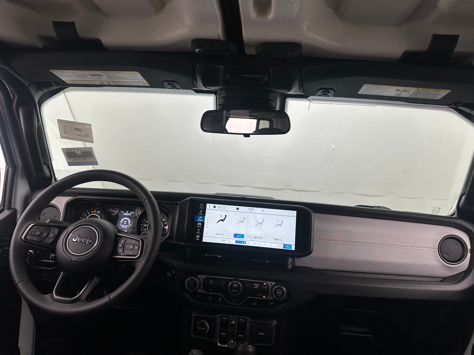 Thumbnail: 2025 Jeep Gladiator - 3